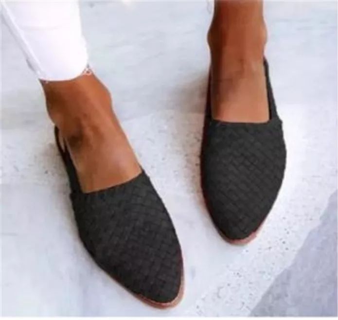 Sandales Plates à Boucle – Élégance Européenne & Confort Assuré